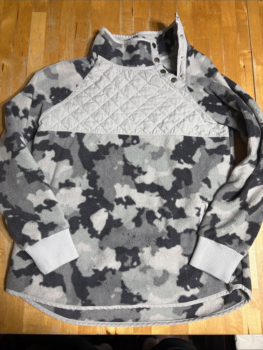 Kyodan Outdoor Fleece Jacket - Gray and Black Camo